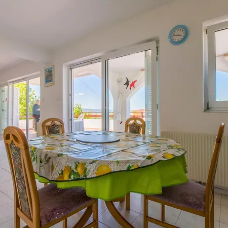 Apartament In 41530 Dramalj