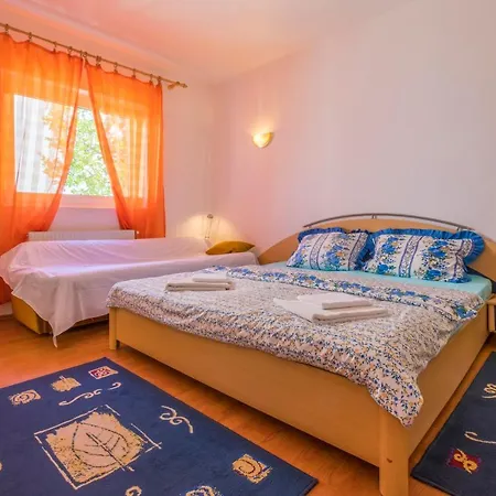 Apartament In 41530