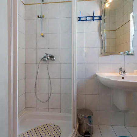 In 41530 Apartament *