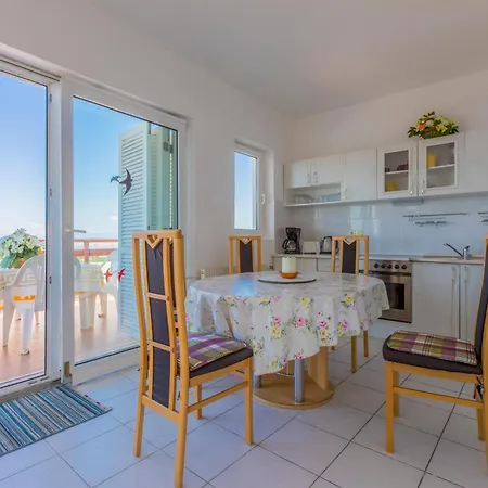In 41530 Apartament *